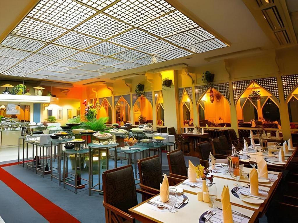 Hotel Ruposhi Bangla 다카 외부 사진